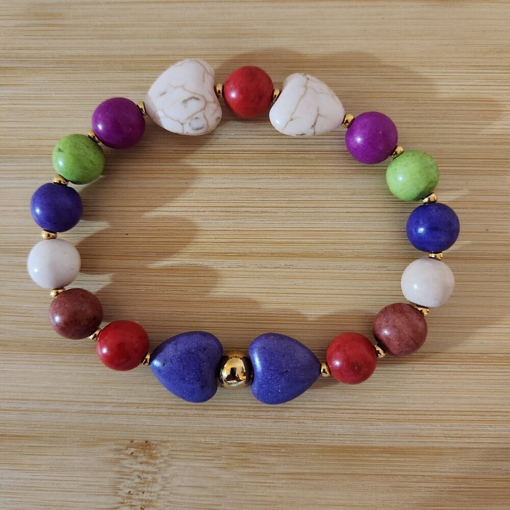 Hand Crafted Bracelet Stretch Beaded Hearts Red White Purple Green 7.5"